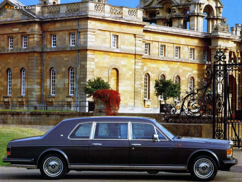 Rolls-Royce Silver Spur IV Touring Limousine 1995–98 images (800 x 600)