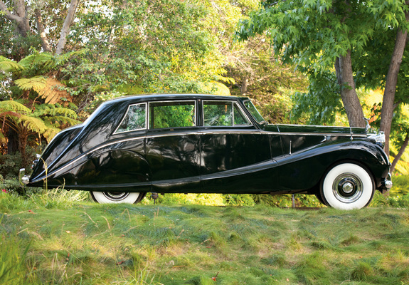 Photos of Rolls-Royce Silver Wraith Touring Limousine by Hooper 1955