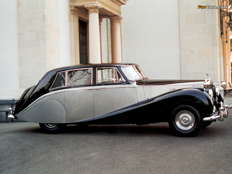 Pictures of Rolls-Royce Silver Wraith Empress Limousine by Hooper 1956 (800 x 600)