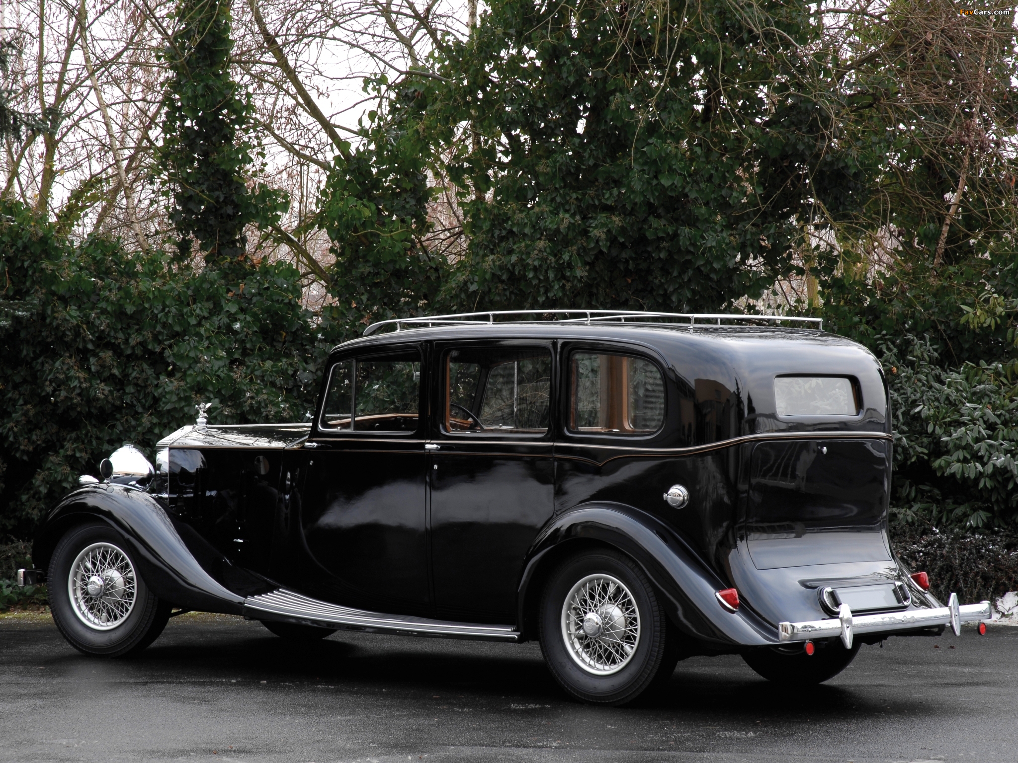 Rolls-Royce Wraith Limousine 1938 wallpapers (2048 x 1536)