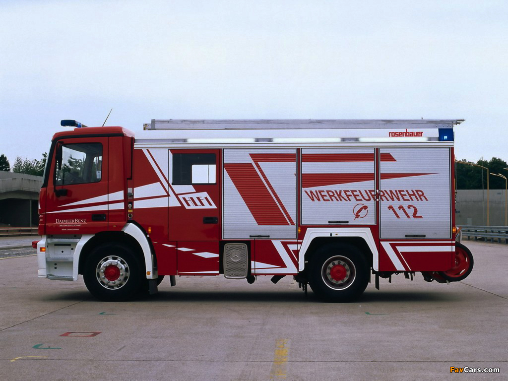 Mercedes-Benz Actros 1835 Feuerwehr by Rosenbauer (MP1) 1997–2002 wallpapers (1024 x 768)