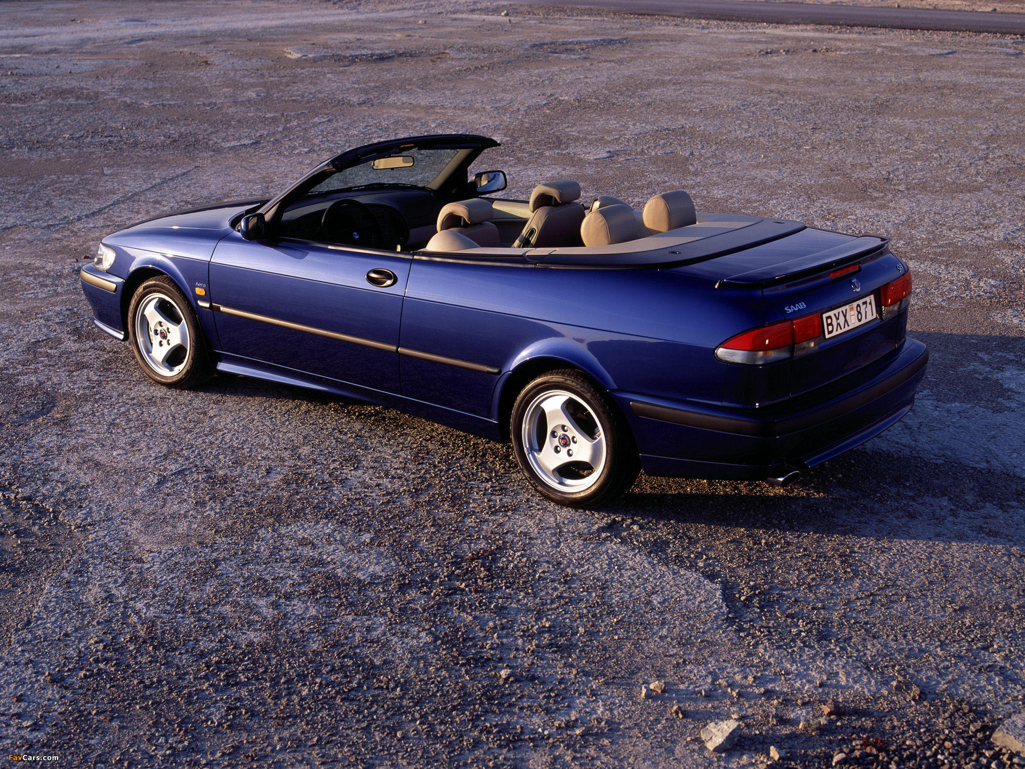 Images of Saab 9-3 Aero Convertible 1999–2003 (2048 x 1536)