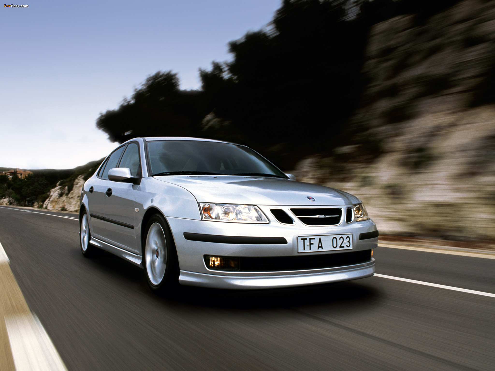 Images of Saab 9-3 Aero Sport Sedan 2002–07 (2048 x 1536)