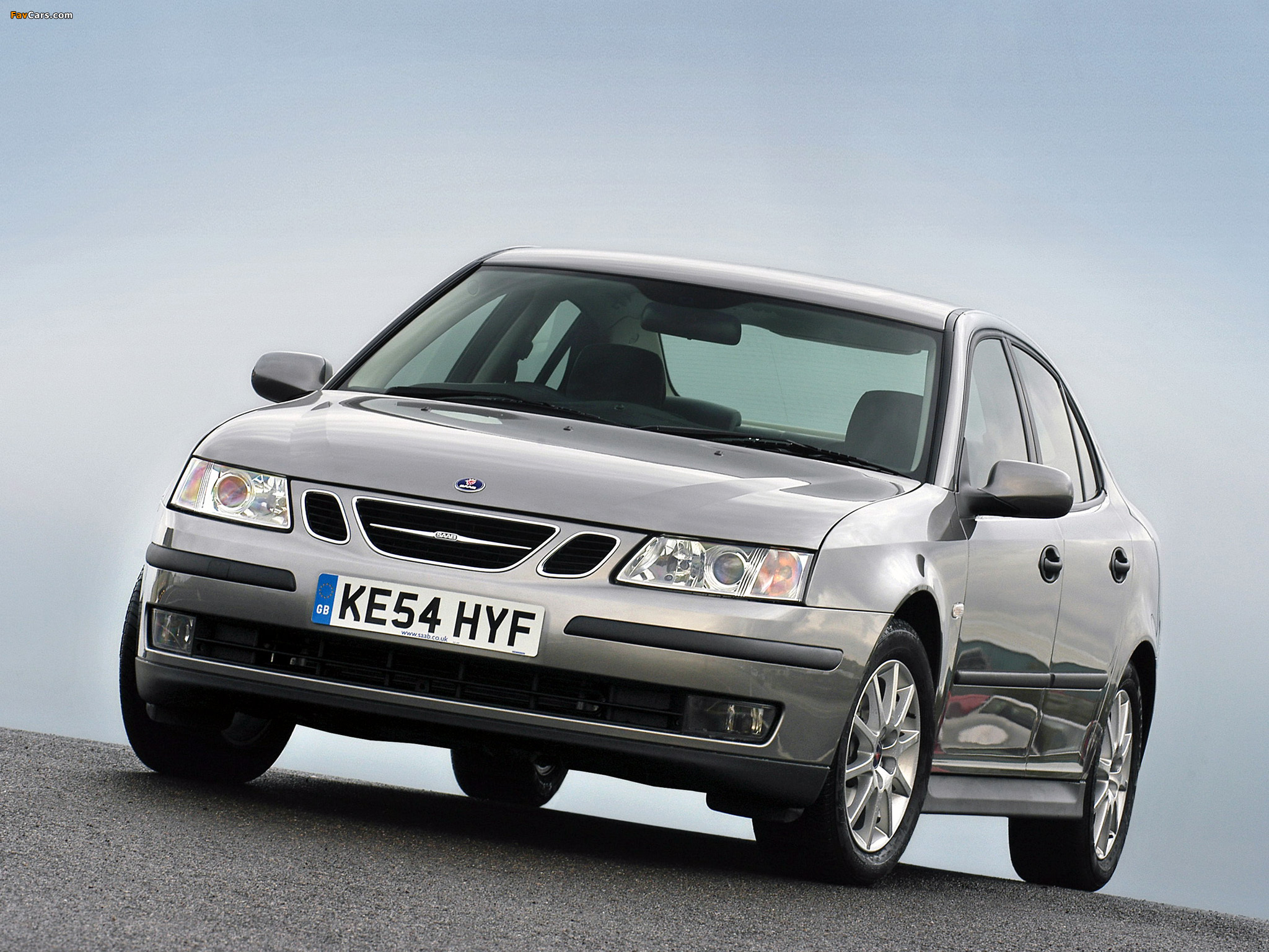 Photos of Saab 9-3 1.8t Sport Sedan UK-spec 2002–07 (2048 x 1536)