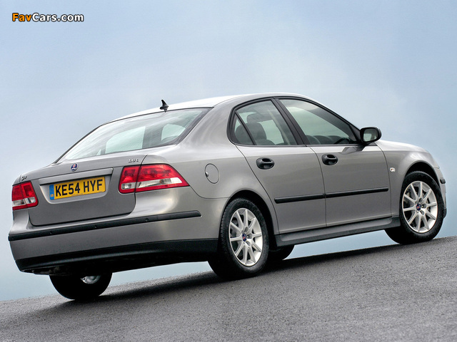 Photos of Saab 9-3 1.8t Sport Sedan UK-spec 2002–07 (640 x 480)