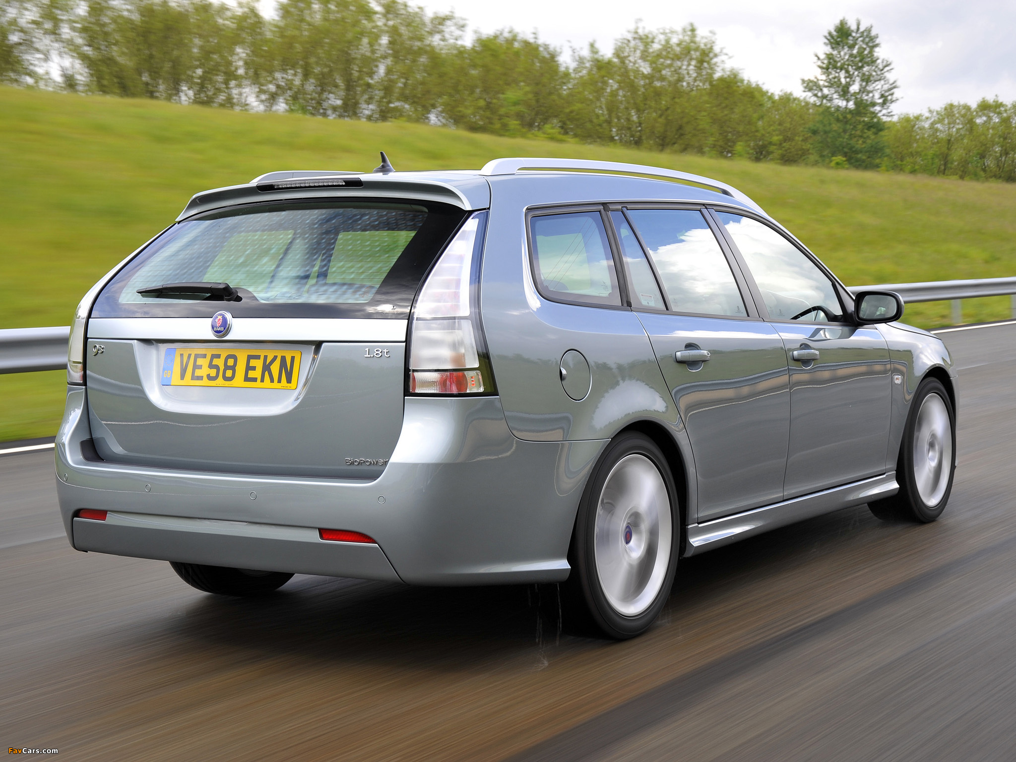 Pictures of Saab 9-3 SportCombi UK-spec 2008–11 (2048 x 1536)