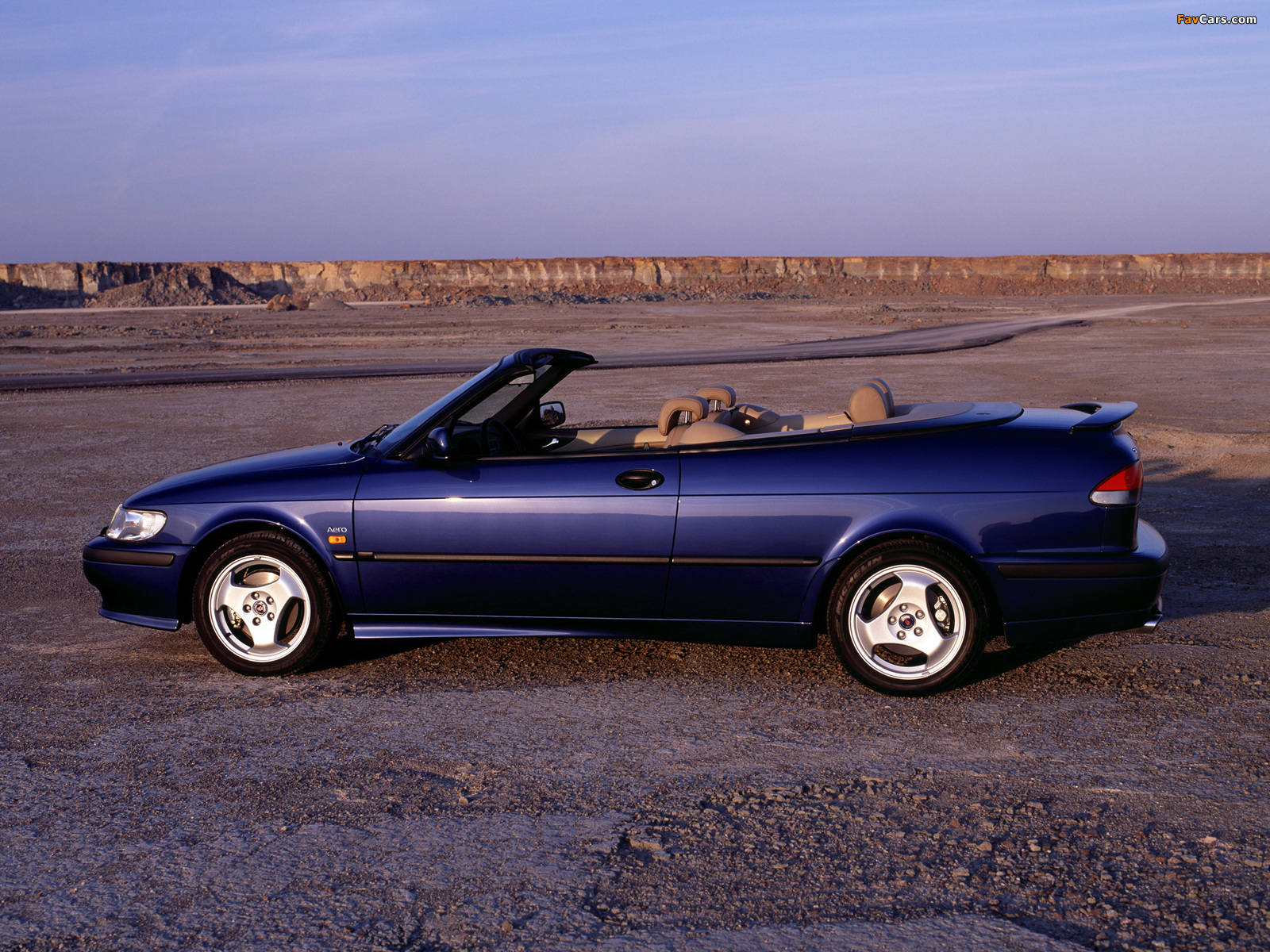 Saab 9-3 Aero Convertible 1999–2003 wallpapers (1600 x 1200)