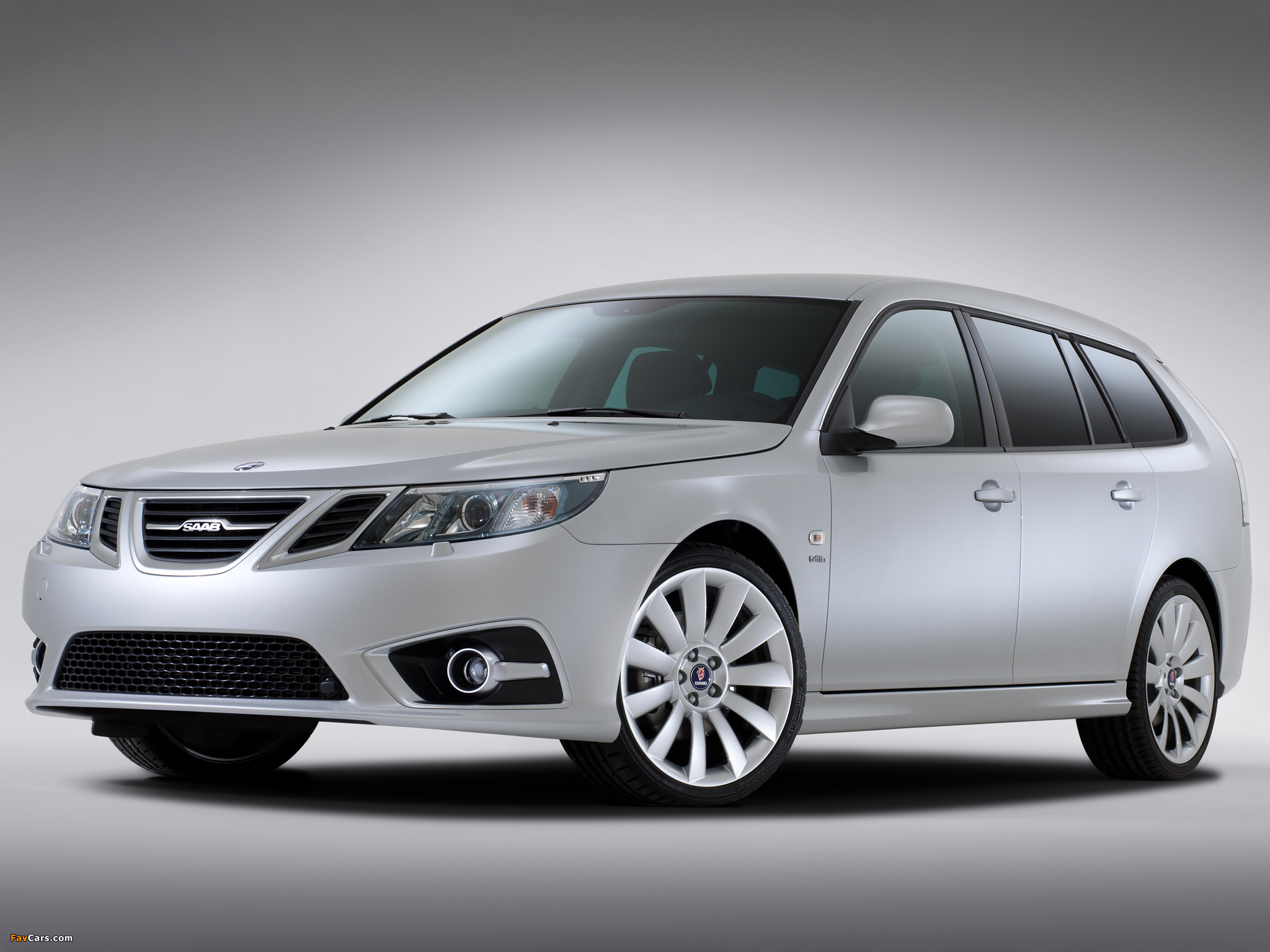 Saab 9-3 Griffin Aero SportCombi 2011 images (2048 x 1536)