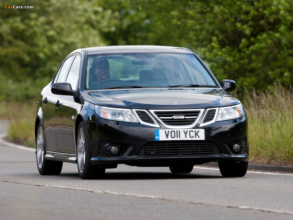 Saab 9-3 Griffin Sport Sedan UK-spec 2011 photos (1024 x 768)