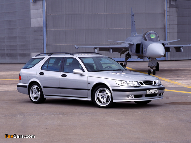 Images of Saab 9-5 Aero Wagon 1999–2001 (640 x 480)