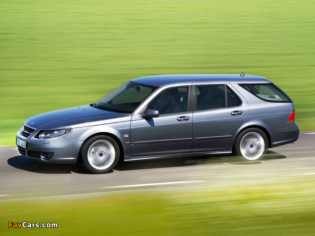 Images of Saab 9-5 SportCombi Aero 2005–10 (640 x 480)