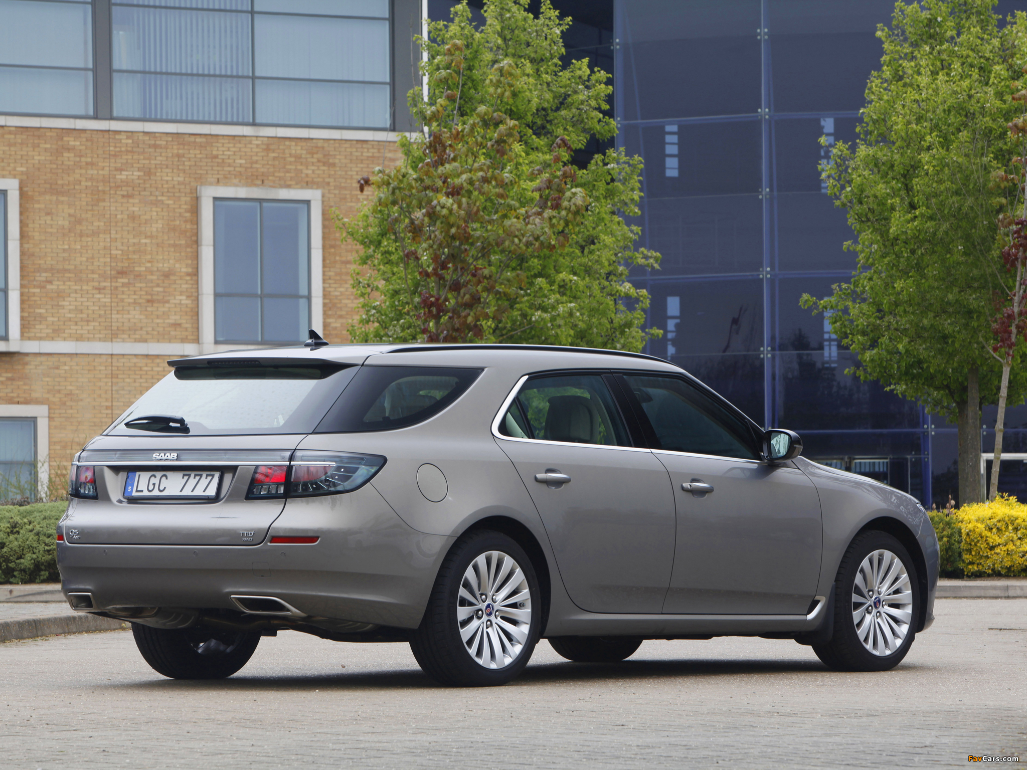 Images of Saab 9-5 SportCombi 2011 (2048 x 1536)