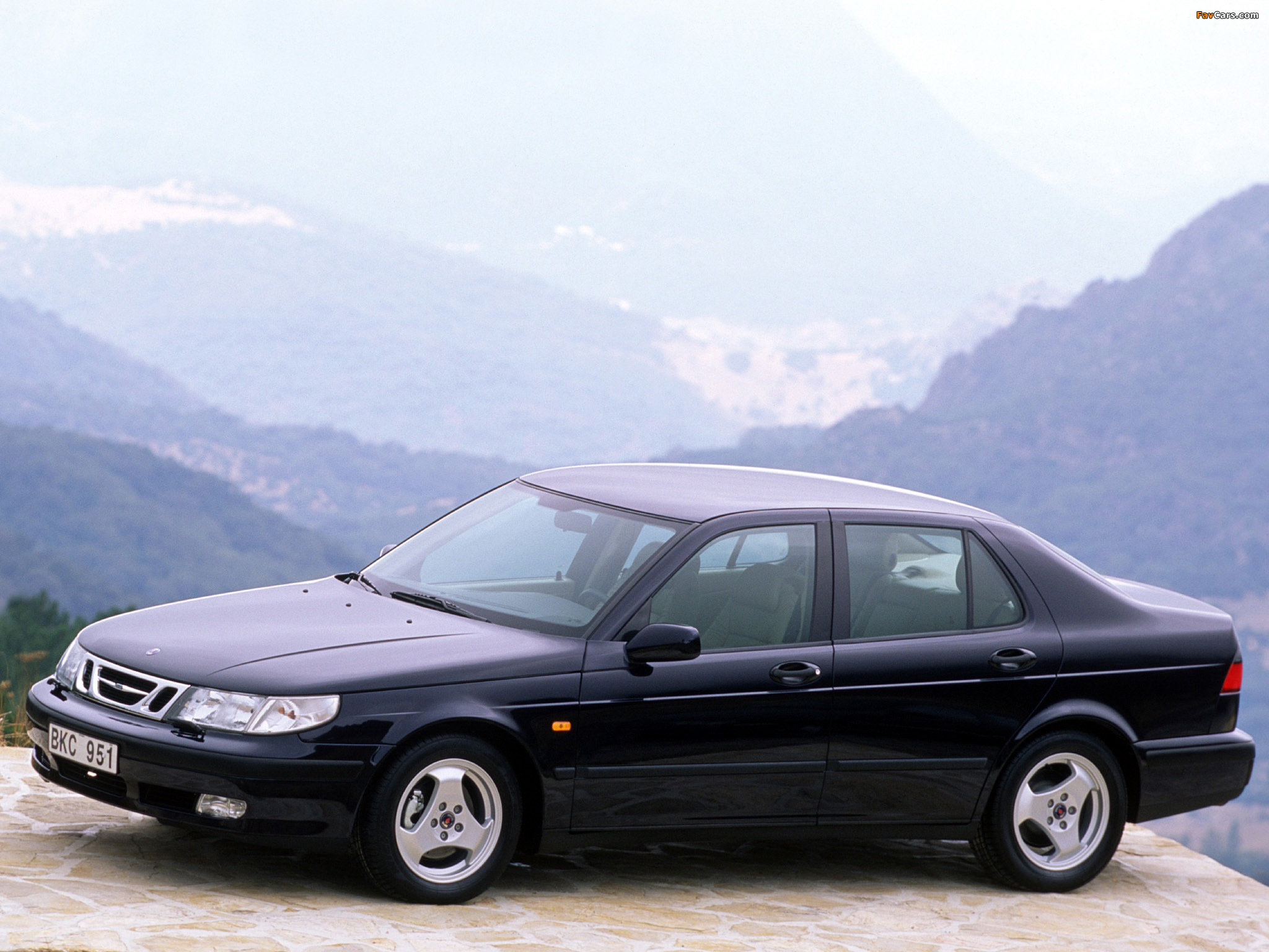 Photos of Saab 9-5 Sedan 1997–2001 (2048 x 1536)