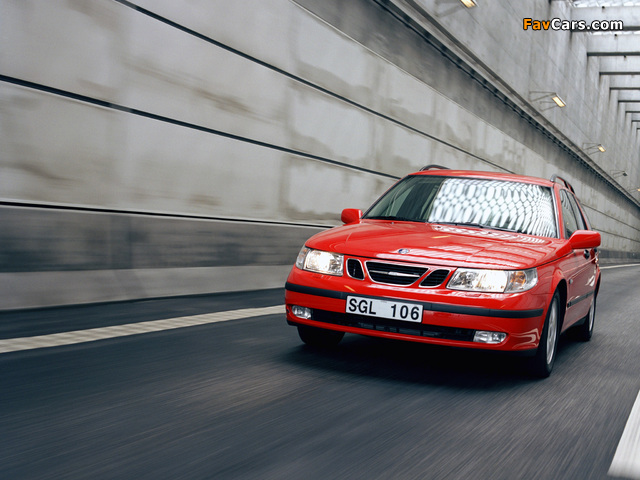Pictures of Saab 9-5 Wagon 2002–05 (640 x 480)