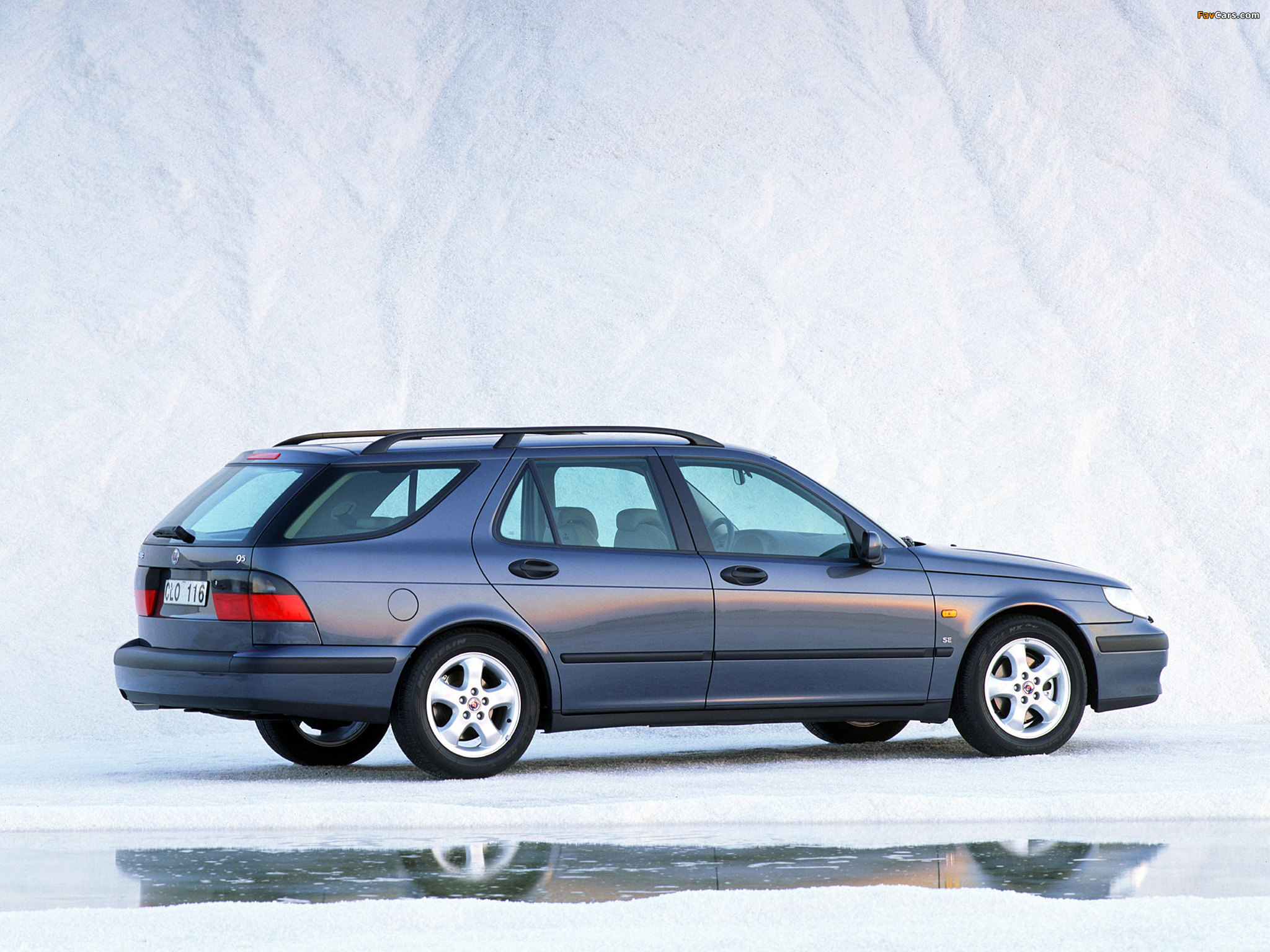 Saab 9-5 Wagon 1998–2001 pictures (2048 x 1536)