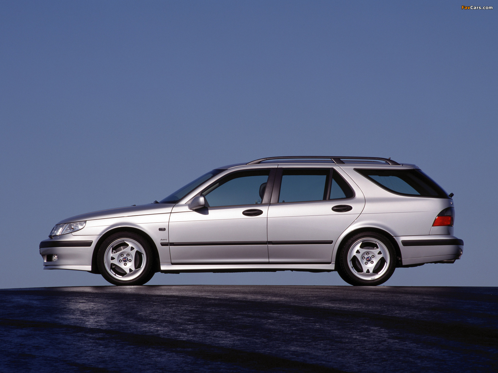 Saab 9-5 Aero Wagon 1999–2001 images (1600 x 1200)