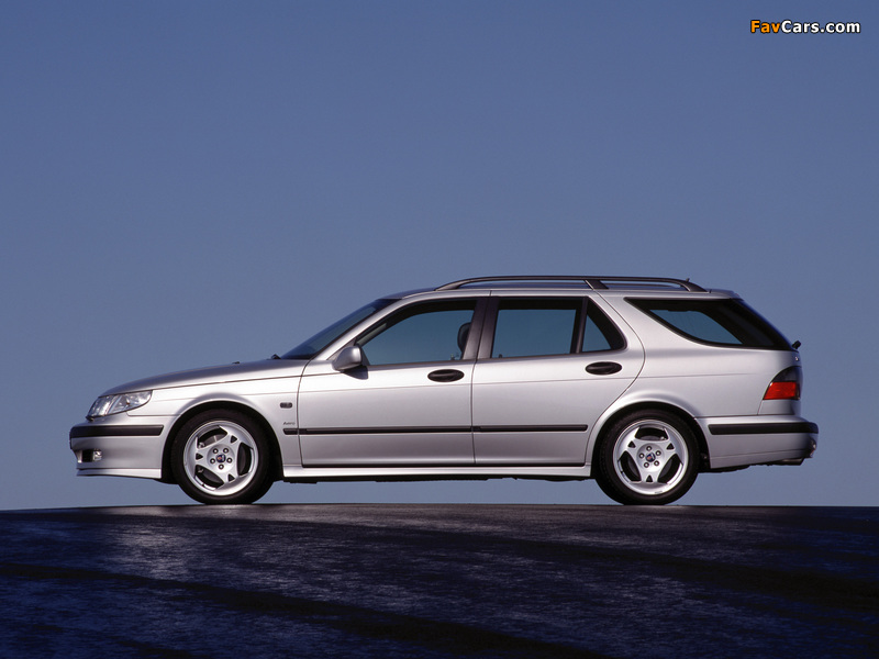 Saab 9-5 Aero Wagon 1999–2001 images (800 x 600)