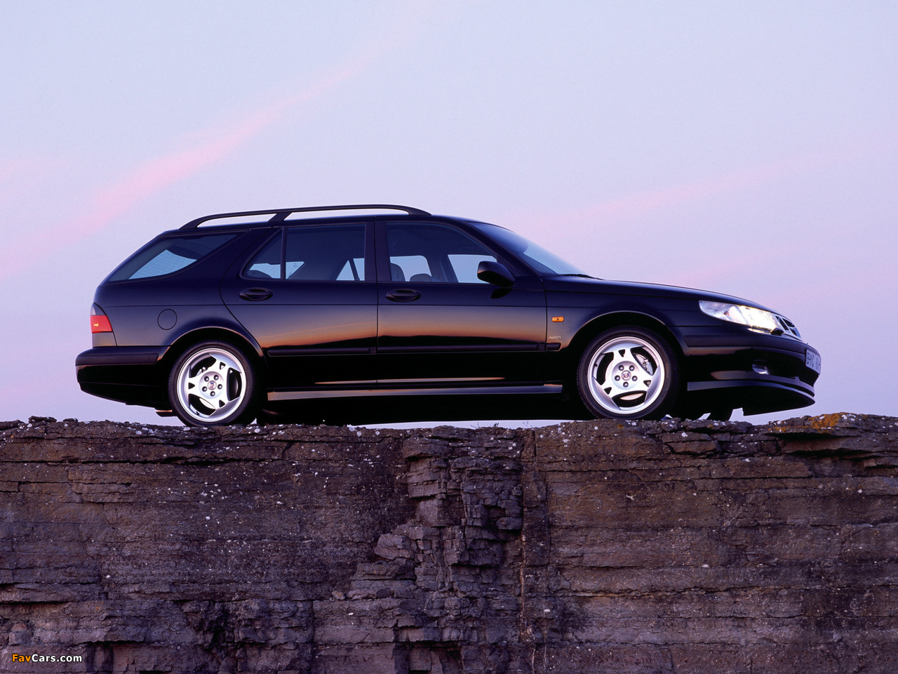 Saab 9-5 Aero Wagon 1999–2001 images (1280 x 960)