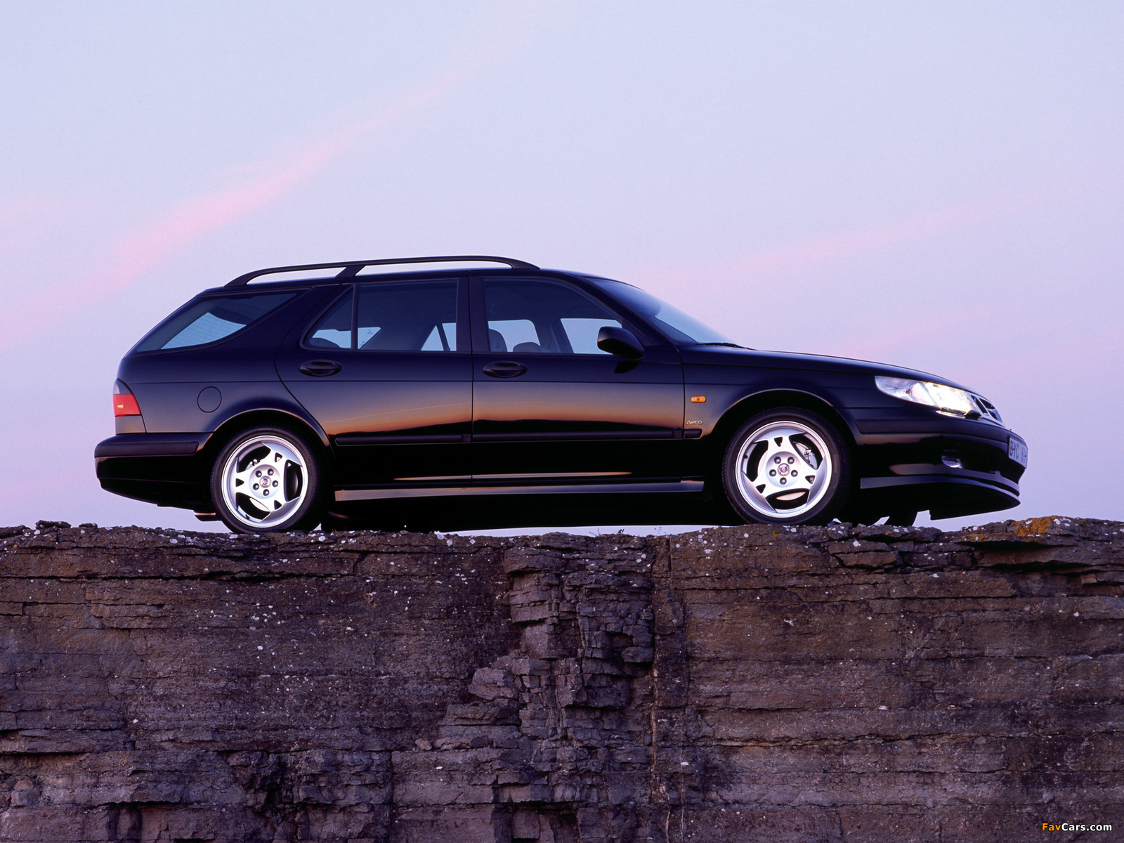 Saab 9-5 Aero Wagon 1999–2001 images (1600 x 1200)