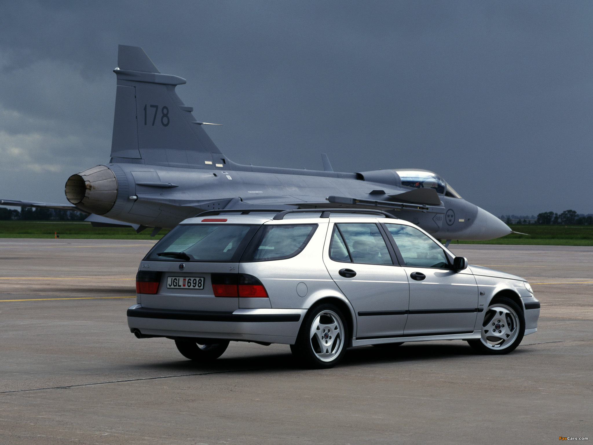 Saab 9-5 Aero Wagon 1999–2001 photos (2048 x 1536)