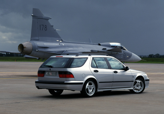 Saab 9-5 Aero Wagon 1999–2001 photos