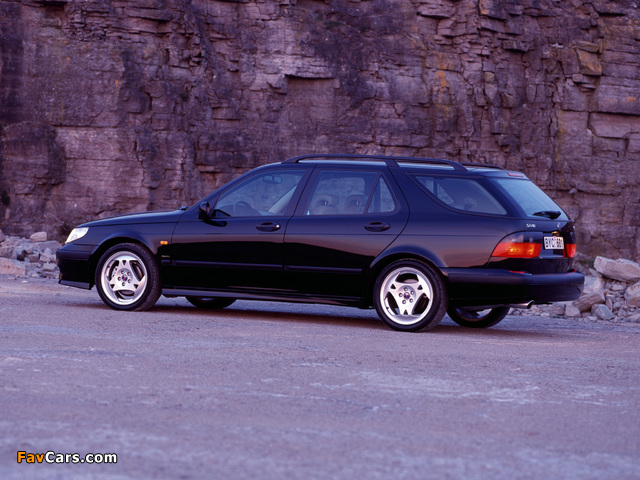 Saab 9-5 Aero Wagon 1999–2001 photos (640 x 480)