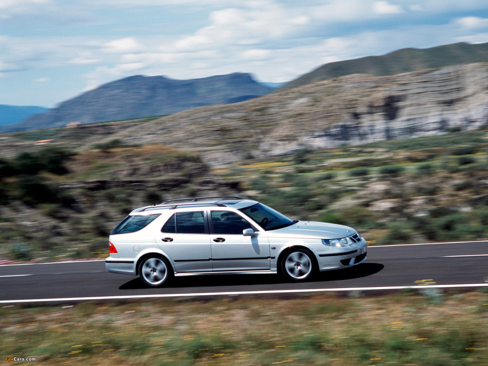 Saab 9-5 Aero Wagon 2002–05 images (1600 x 1200)