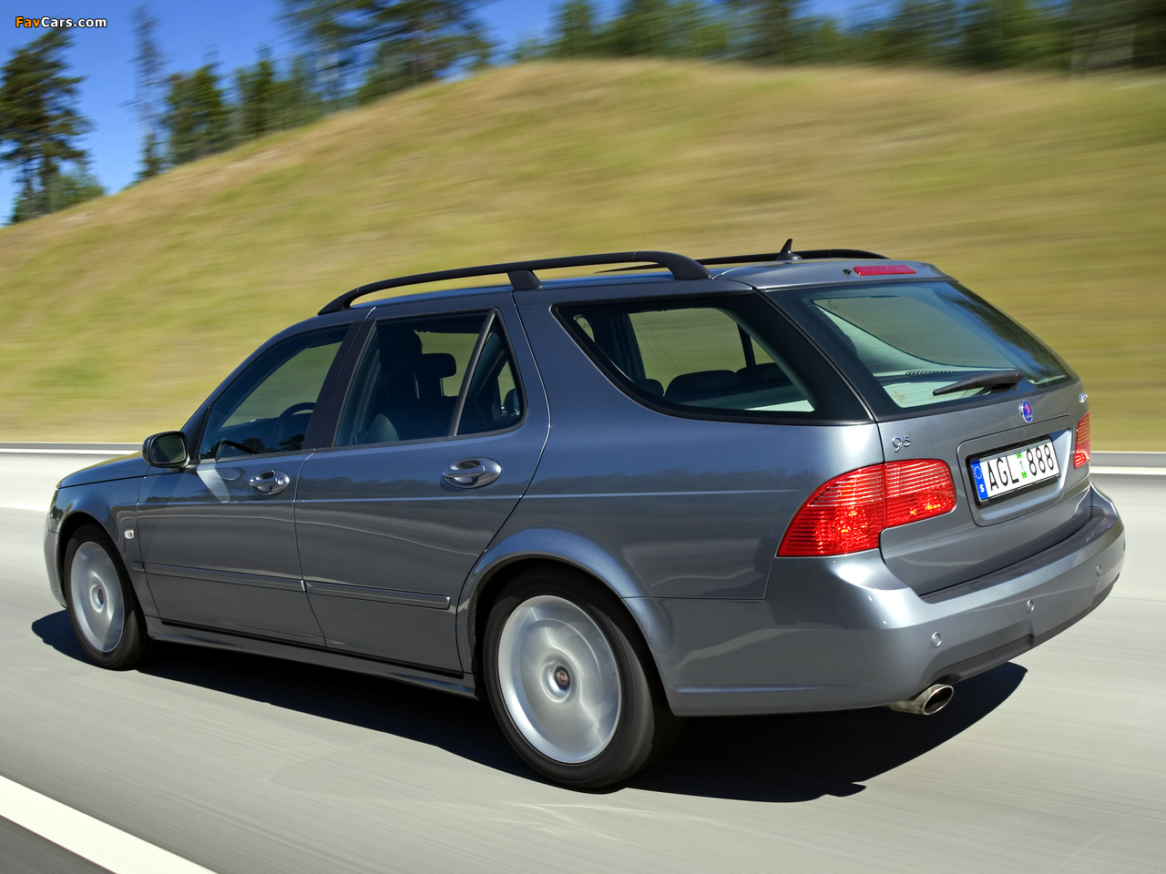 Saab 9-5 Aero SportCombi 2005–10 images (1280 x 960)