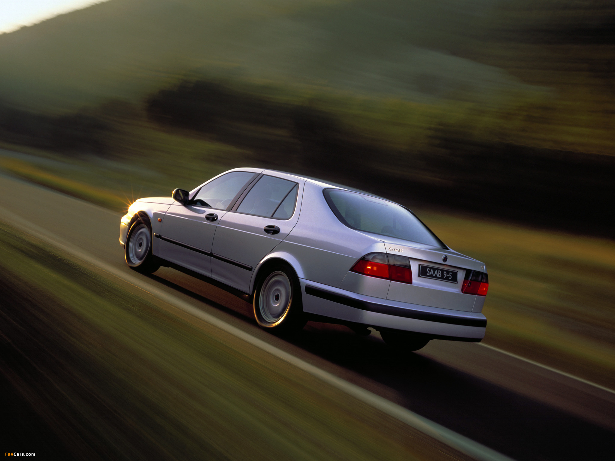 Saab 9-5 Sedan 1997–2001 wallpapers (2048 x 1536)