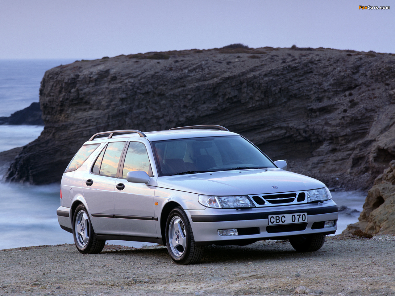 Saab 9-5 Wagon 1998–2001 wallpapers (1280 x 960)