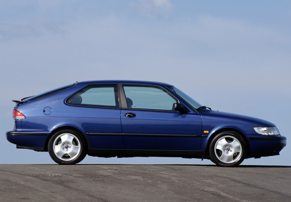 Images of Saab 900 SE Turbo Coupe 1993–98