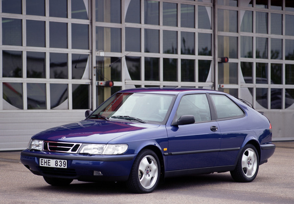Images of Saab 900 SE Turbo Coupe 1993–98