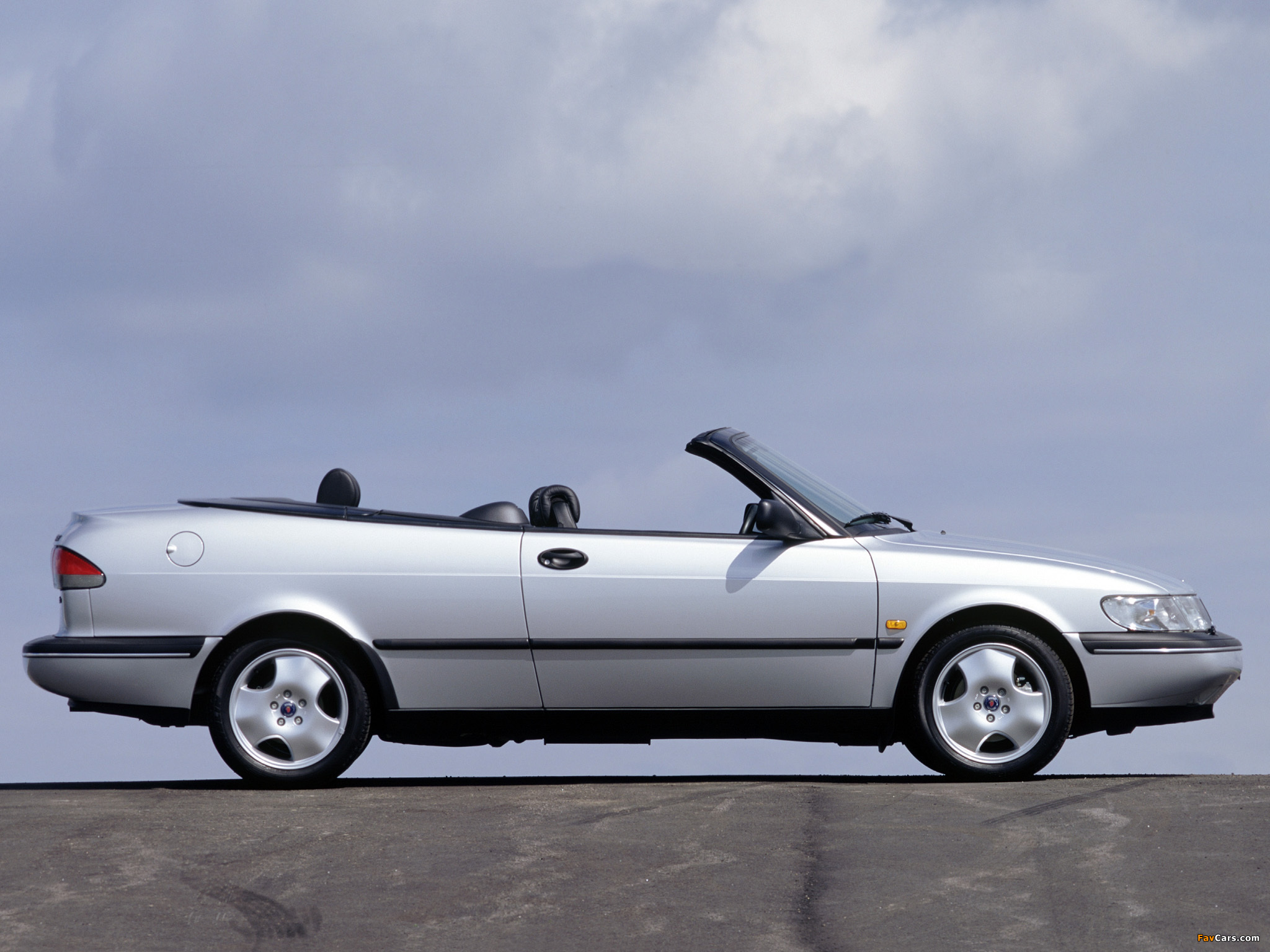 Images of Saab 900 SE Turbo Convertible 1993–98 (2048 x 1536)