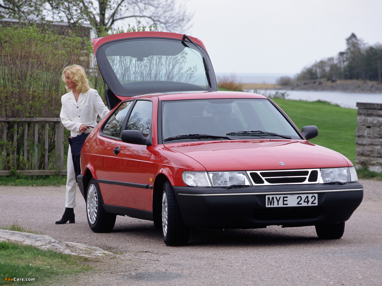 Images of Saab 900 Coupe 1993–98 (1280 x 960)