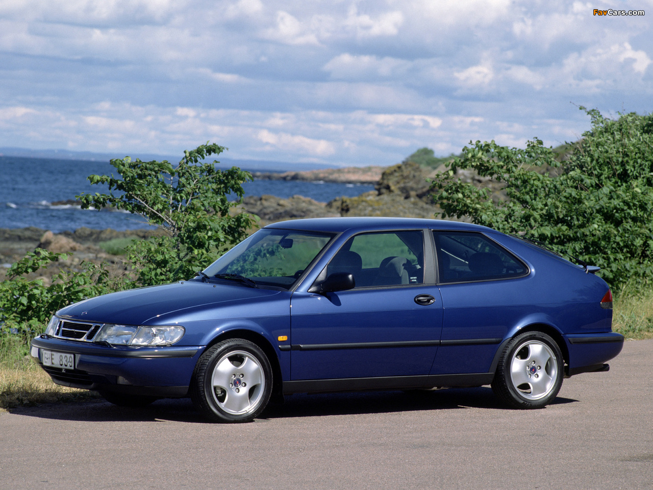 Photos of Saab 900 SE Turbo Coupe 1993–98 (1280 x 960)