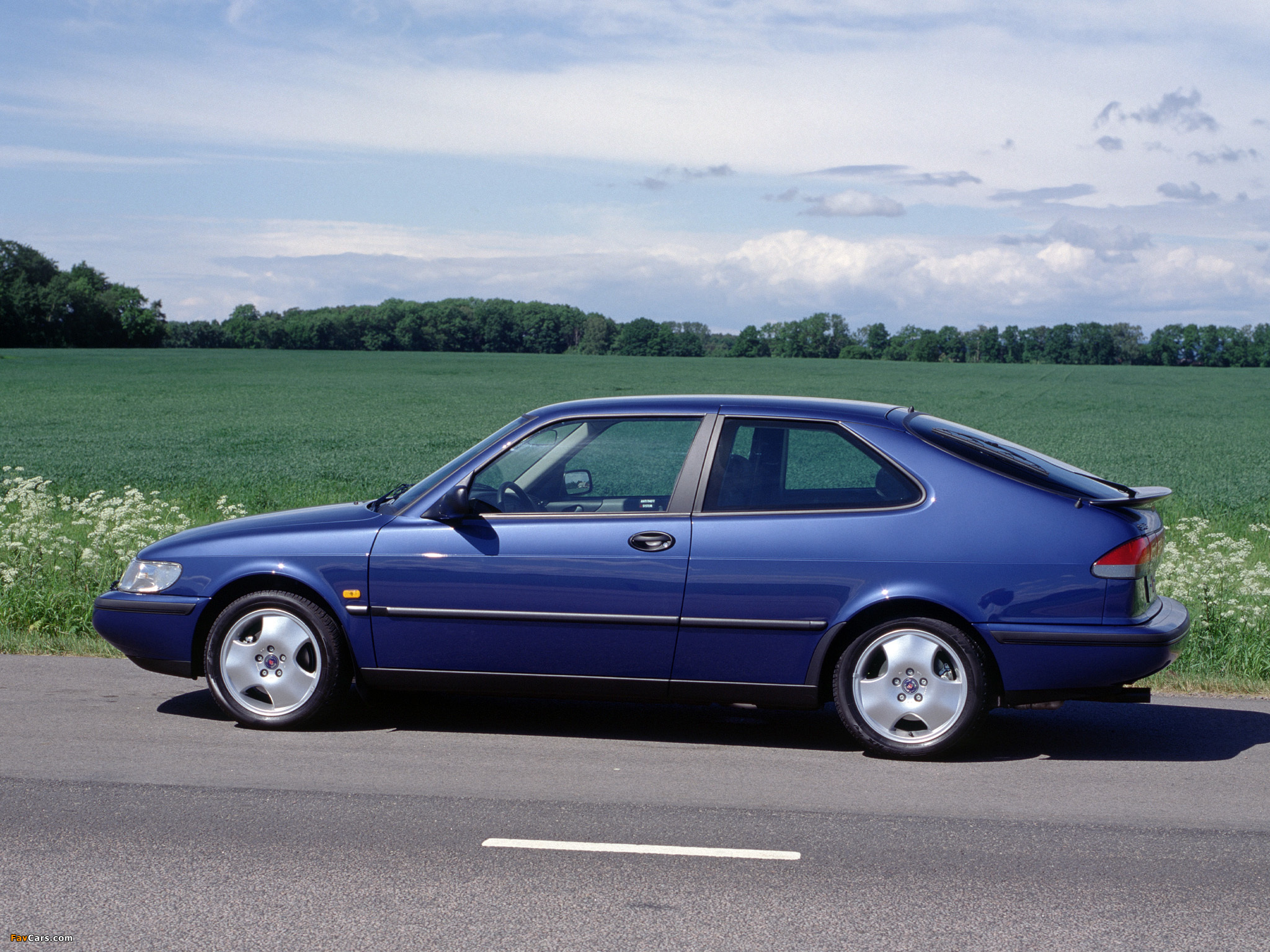 Photos of Saab 900 SE Turbo Coupe 1993–98 (2048 x 1536)