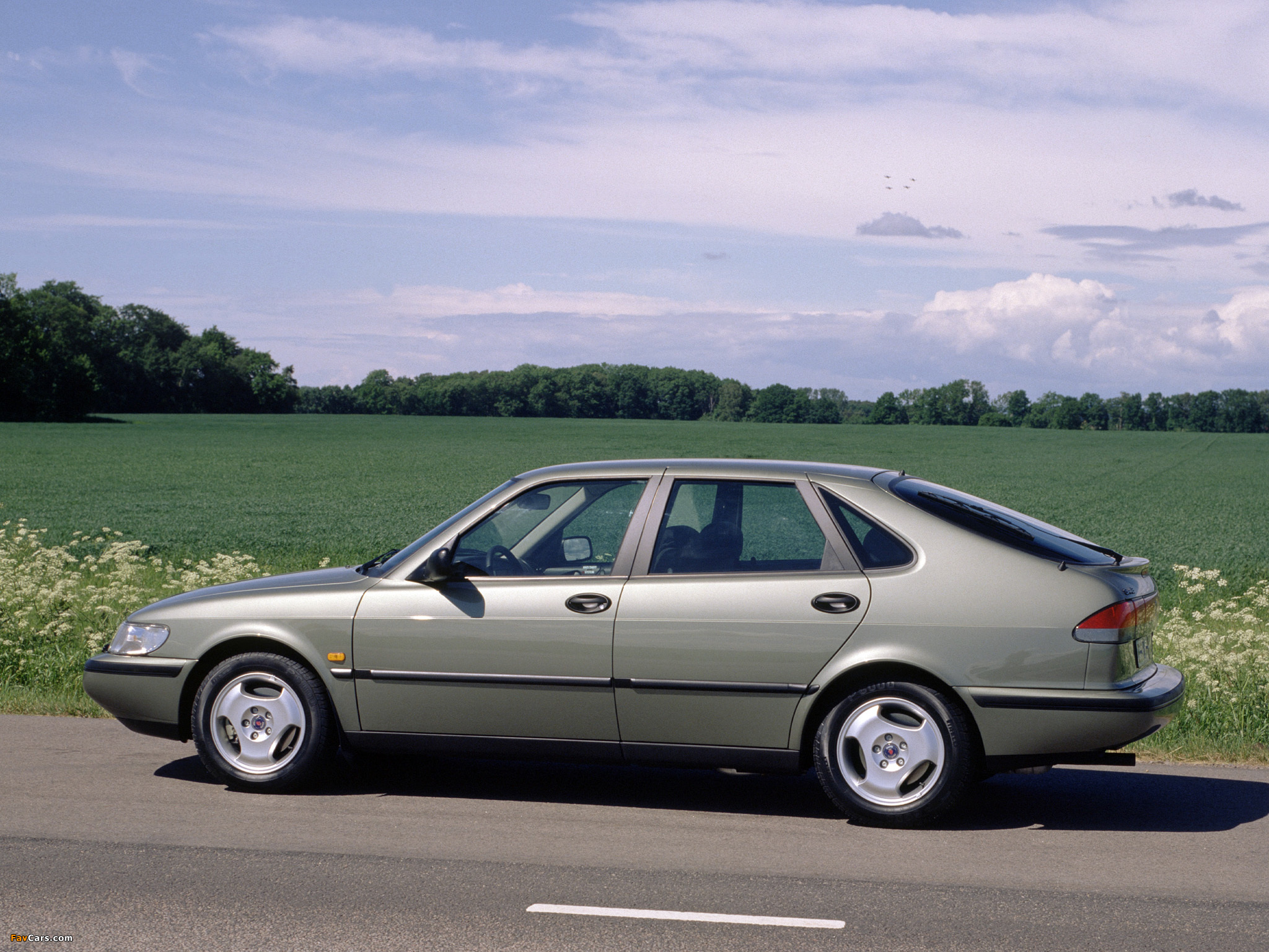 Photos of Saab 900 S 1993–98 (2048 x 1536)