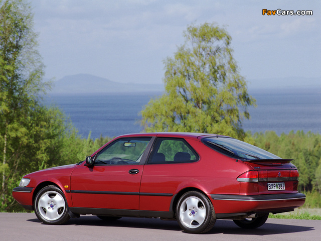 Photos of Saab 900 SE Turbo Coupe 1993–98 (640 x 480)