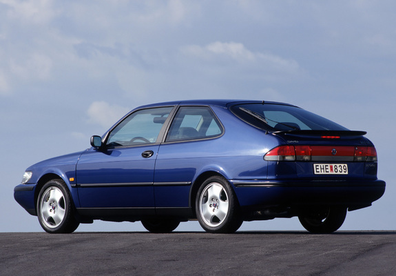 Pictures of Saab 900 SE Turbo Coupe 1993–98
