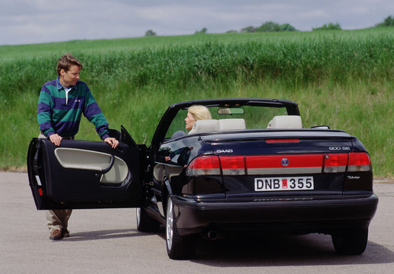 Pictures of Saab 900 SE Talladega Convertible 1997–98