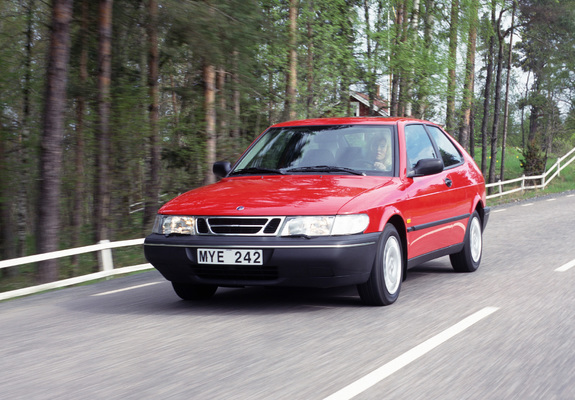 Saab 900 Coupe 1993–98 images