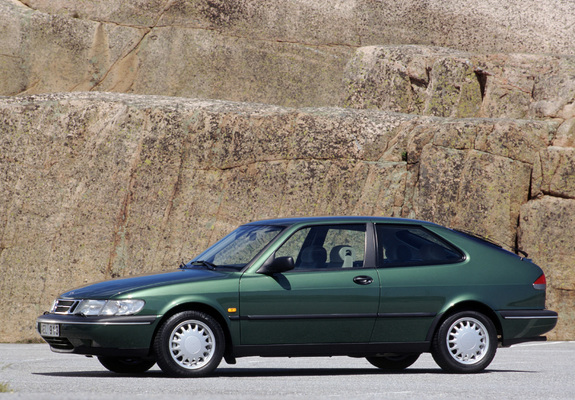 Saab 900 S Coupe 1993–98 images
