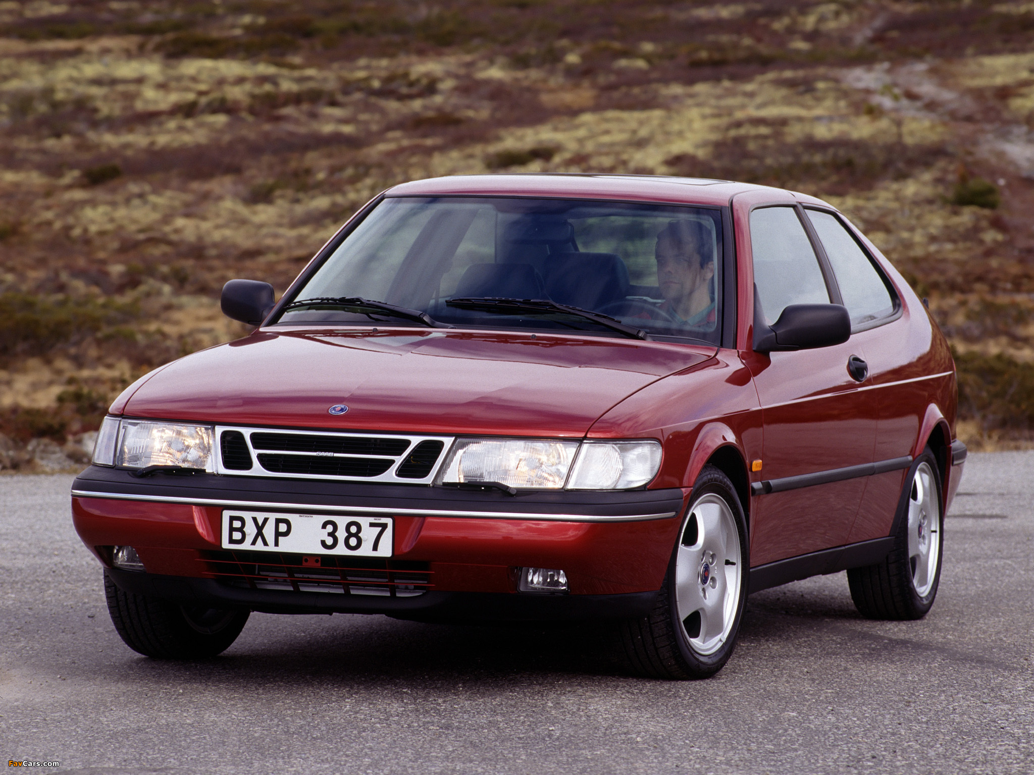 Saab 900 SE Turbo Coupe 1993–98 images (2048 x 1536)