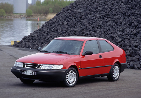 Saab 900 Coupe 1993–98 pictures