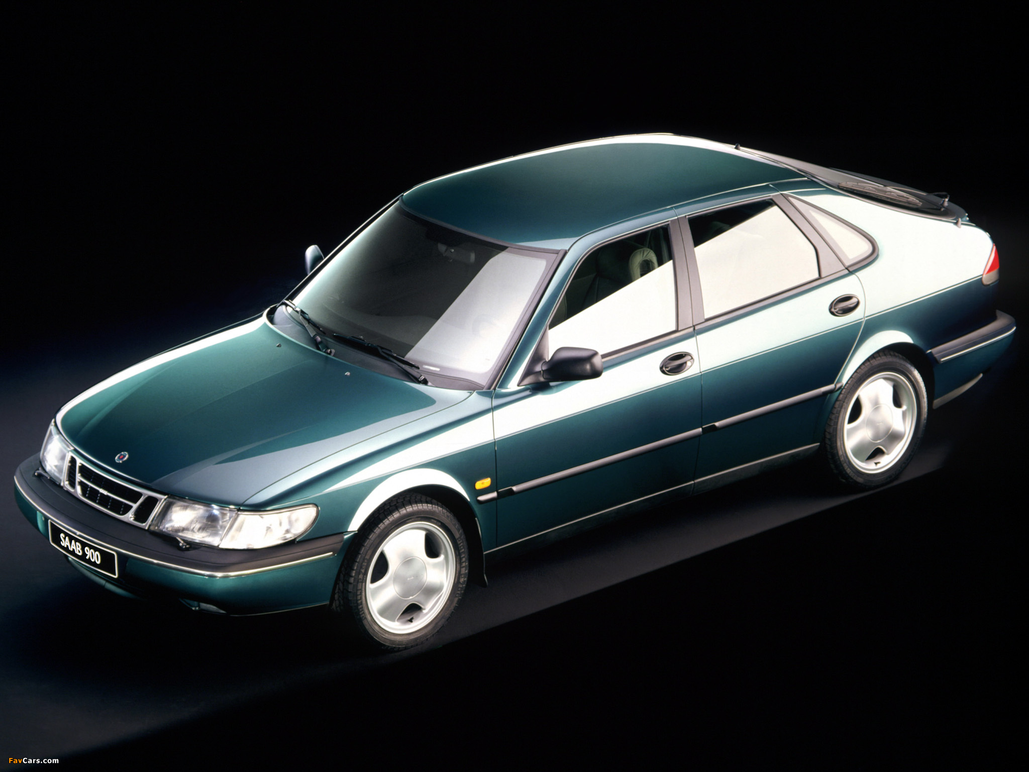 Saab 900 1993–98 wallpapers (2048 x 1536)