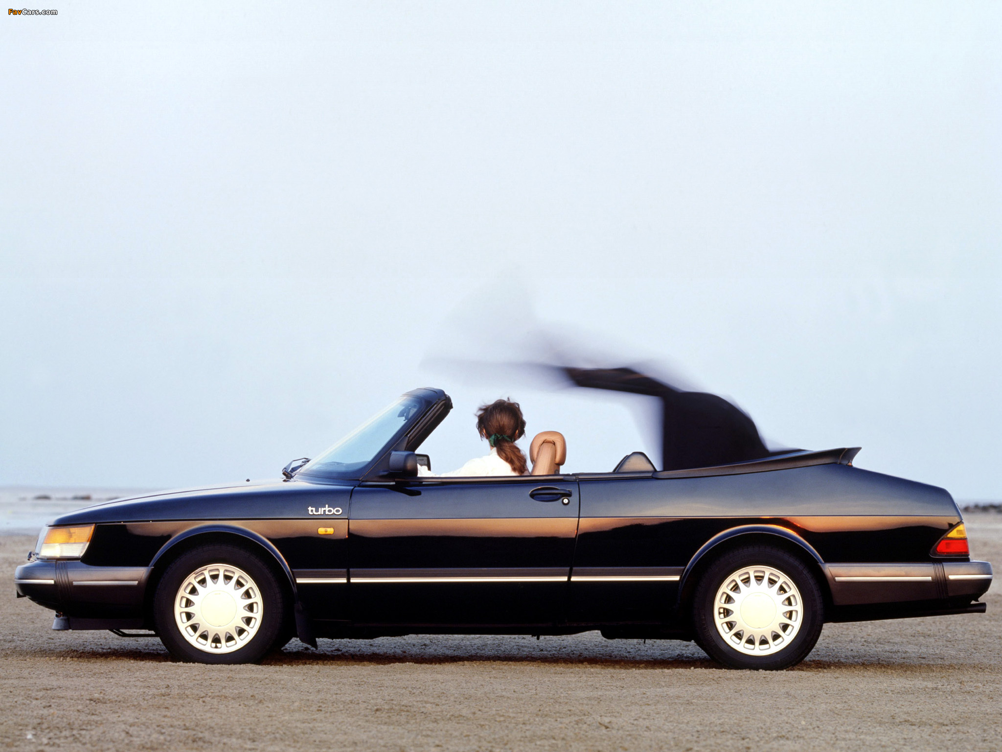 Saab 900 Turbo Convertible 1987–93 wallpapers (2048 x 1536)