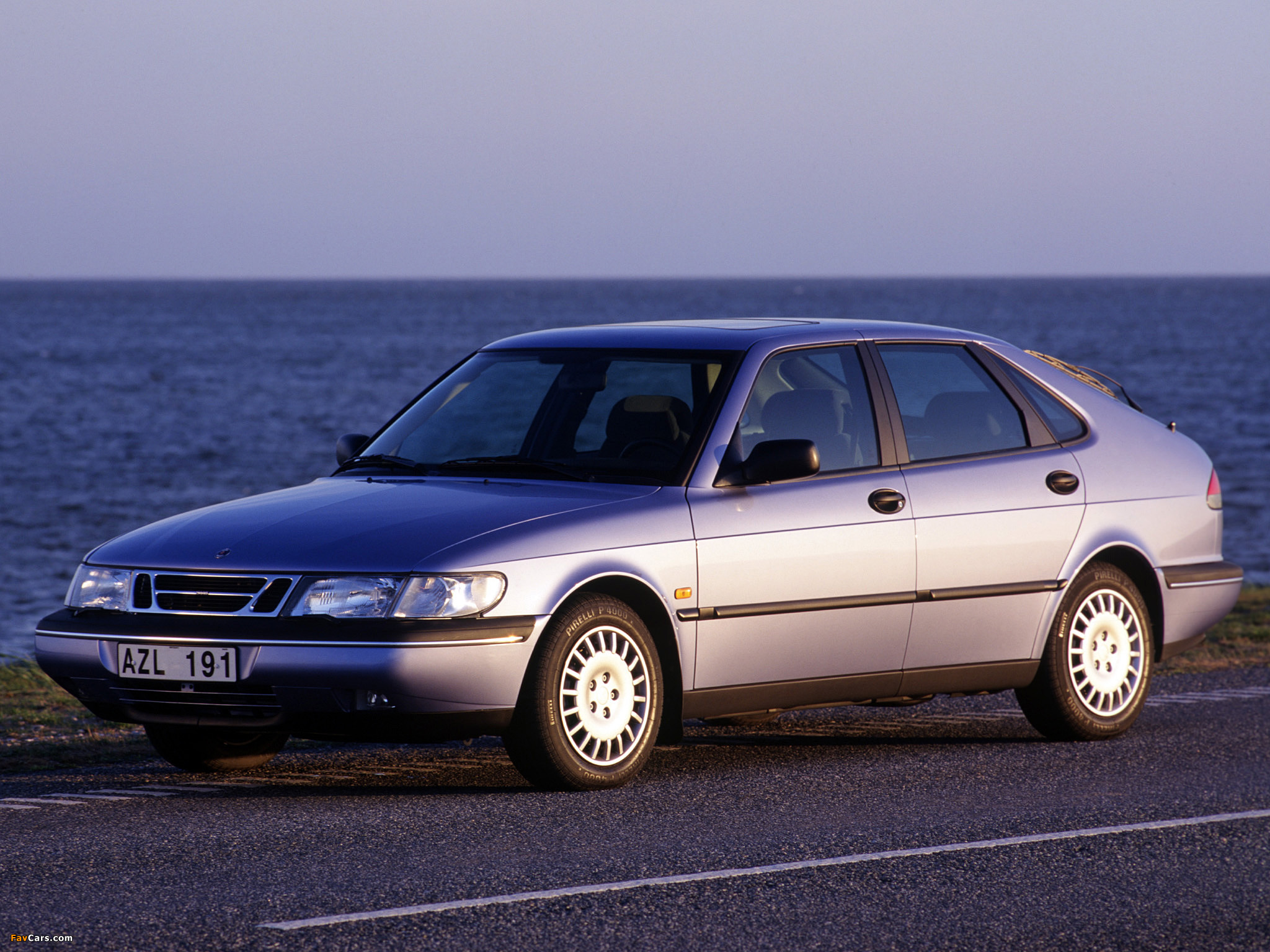 Saab 900 S 1993–98 wallpapers (2048 x 1536)