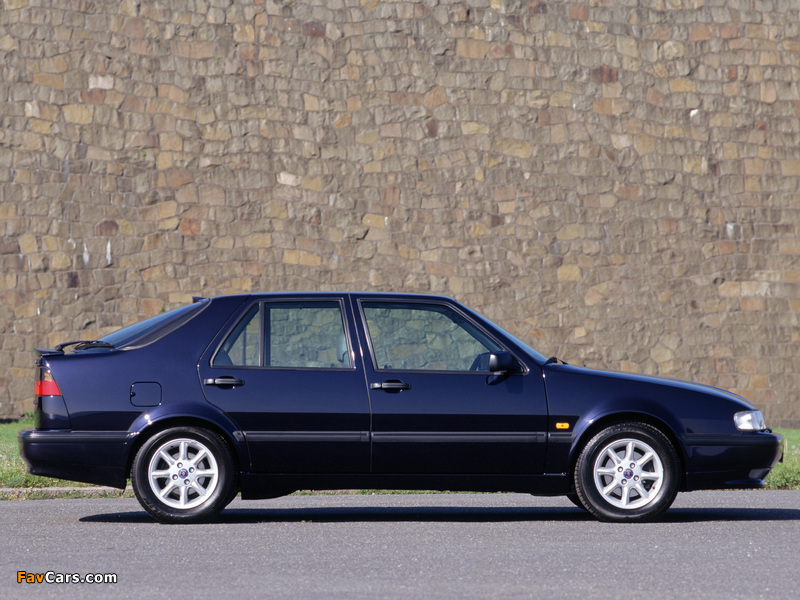 Photos of Saab 9000 CSE Anniversary Edition 1996–98 (800 x 600)