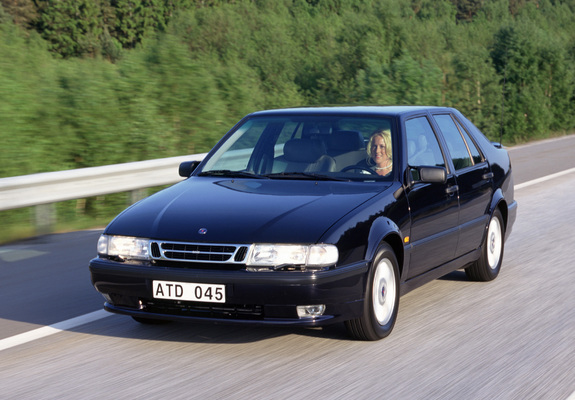 Photos of Saab 9000 CSE Anniversary Edition 1996–98