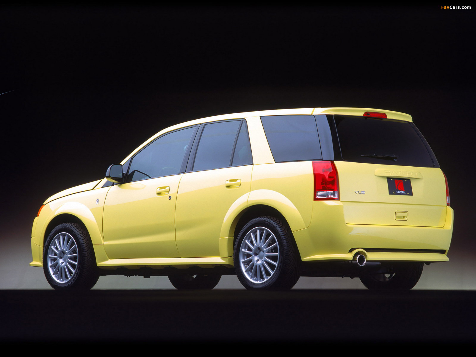 Saturn Vue Urban Expression 2002–05 wallpapers (1600 x 1200)